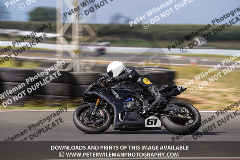 cadwell no limits trackday;cadwell park;cadwell park photographs;cadwell trackday photographs;enduro digital images;event digital images;eventdigitalimages;no limits trackdays;peter wileman photography;racing digital images;snetterton;snetterton no limits trackday;snetterton photographs;snetterton trackday photographs;trackday digital images;trackday photos